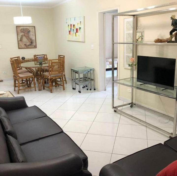 Apartment Na De Pitangueiras-guaruja A 50mt Da E Comercio Perto