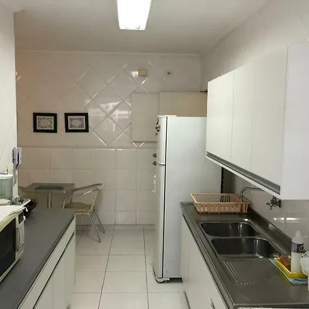 Apartamento Na Praia De Pitangueiras-Guaruja A 50Mt Da Praia E Comercio Perto Exterior photo