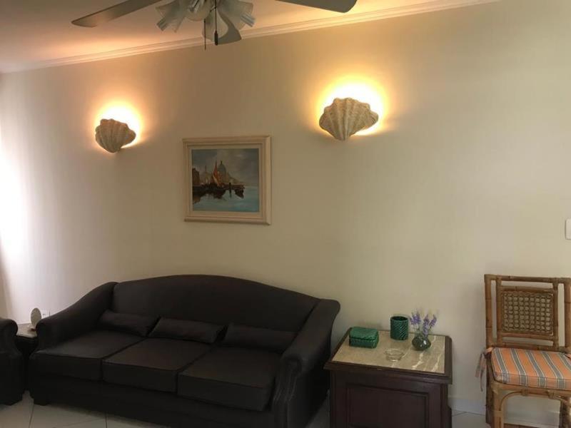 Apartamento Na De Pitangueiras-guarujá à 50mt Da E Comércio Perto Guarujá